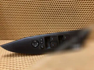  Блок управления стеклоподъемниками Mazda 3 BK Арт G7729, вид 1