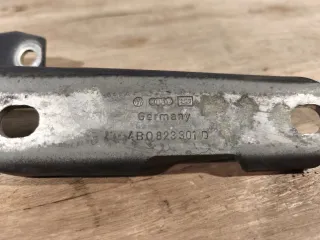 4b0823301d Петля капота левая Audi A6 C5 (S6,RS6) Арт 92286342, вид 3