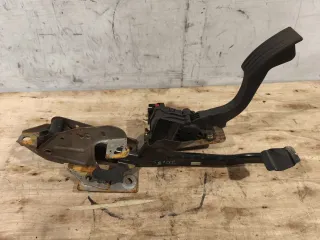 4m519f836 Педальный узел Mazda 3 BK Арт 92406147, вид 1