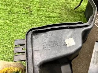 4F1937576 Крышка блока предохранителей Audi A6 C6 (S6,RS6) Арт 161747, вид 3