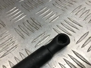 4B5827552G Амортизатор багажника Audi A6 C6 (S6,RS6) Арт 32121288580, вид 3