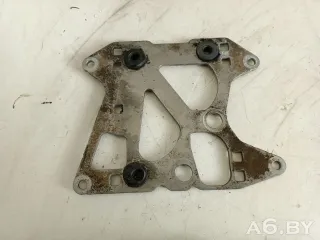 04L145798 Кронштейн интеркулера Volkswagen Transporter T5 restailing Арт 92490560, вид 3