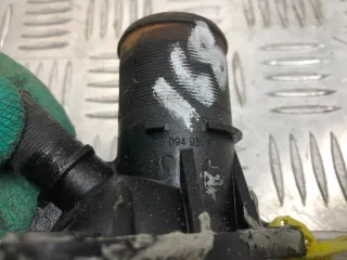 9609493180 Фланец (тройник) системы охлаждения Citroen Berlingo 1 Арт 32111688872, вид 4