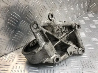  Кронштейн полуоси Citroen Xantia Арт D13211688984, вид 4