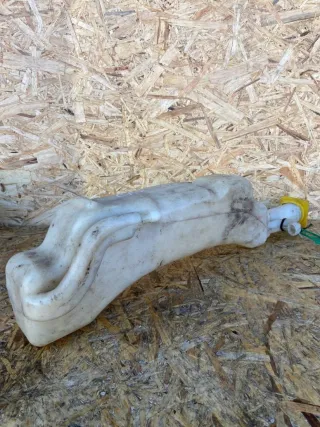 04677569AA,135520070 Расширительный бачок Dodge Caravan 5 Арт 92686886, вид 4