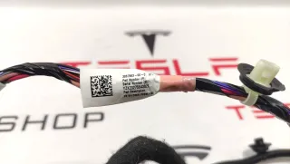 3067963-00-C Электропривод двери передней правой Tesla model 3 Арт 99472848, вид 2