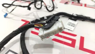 3067963-00-C Электропривод двери передней правой Tesla model 3 Арт 99472848, вид 3