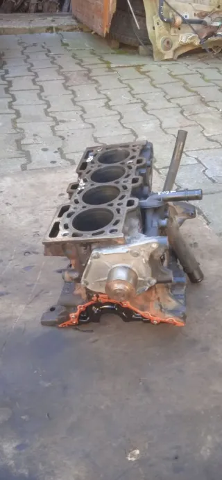 K9K832 Блок цилиндров Renault Megane 3 1.5л DCI  Арт 92765806, вид 1