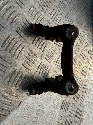  Скоба суппорта заднего Audi A6 C5 (S6,RS6) Арт 92781623, вид 3