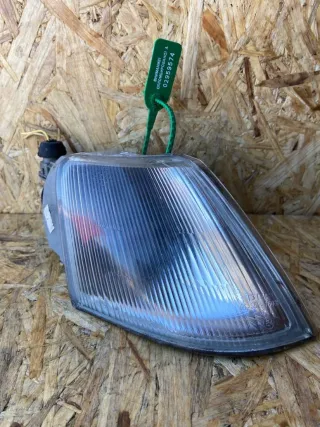  Поворотник правый Citroen Xantia Арт 92799624, вид 1