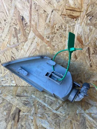  Поворотник правый Citroen Xantia Арт 92799624, вид 4