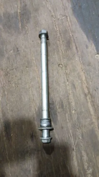  Ось колеса Honda moto CBR Арт CBR-13, вид 1