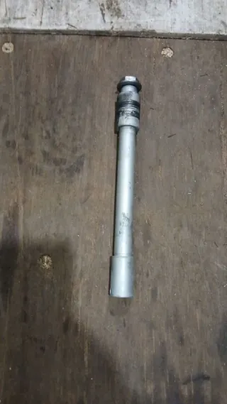  Ось колеса Honda moto CBR Арт CBR-30, вид 1