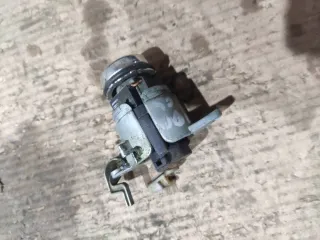  Кнопка открытия багажника Audi 100 C4 Арт 92947312, вид 1