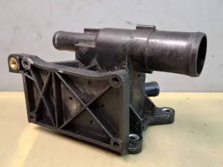  Фланец (тройник) системы охлаждения Mazda 3 BK Арт 316844, вид 8