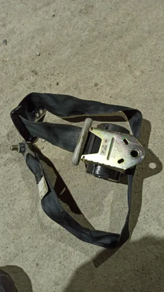  Ремень безопасности передний правый Mazda 3 BK Арт 283458, вид 5