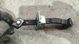  ограничитель открывания двери Mazda 3 BK Арт 173935, вид 6