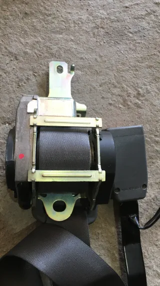  Ремень безопасности передний левый Mazda 3 BK Арт 173581, вид 4