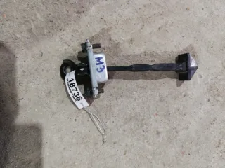  ограничитель открывания двери Mazda 3 BK Арт 18738, вид 3