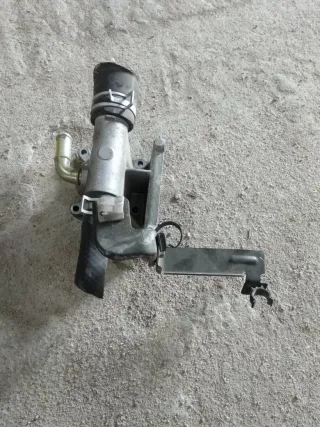  Фланец (тройник) системы охлаждения Mazda 3 BK Арт 27-40F, вид 4