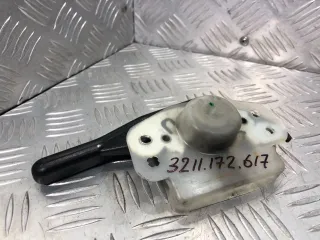  Ручка открытия лючка бензобака Nissan Primera 11 Арт 3211172617, вид 1