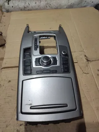 4F1864261 Консоль салона (кулисная часть) Audi A6 C6 (S6,RS6) Арт 93103582, вид 1