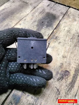 443035621A Кнопки (прочее) Audi 100 C3 Арт 93123402, вид 2