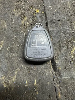 9459372 Брелок (пульт дистанционного управления) Volvo V40 1 Арт 93223286, вид 2