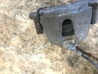  Суппорт тормозной передний правый Mazda 3 BK Арт 93328900, вид 4