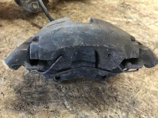  Суппорт тормозной передний правый Mazda 3 BK Арт 93328900, вид 5