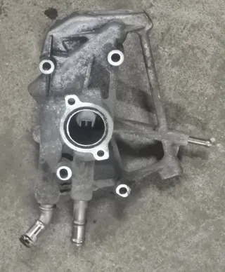 04L131425E Переходник EGR Volkswagen Crafter 2 2.0л Арт 93396943, вид 1