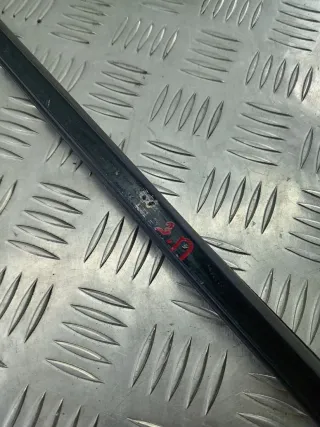  Молдинг стекла двери задней правой внутренний Opel Vectra B Арт 93569791, вид 3