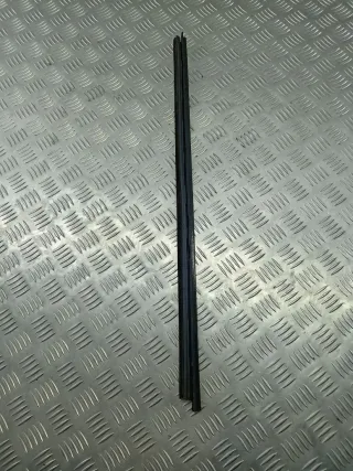  Молдинг стекла двери задней правой внутренний Opel Vectra B Арт 93569791, вид 2