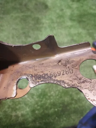 9801669280 Кронштейн крепления крыла переднего правого Citroen C4 Grand Picasso 2 restailing Арт 93577603, вид 4