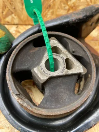 3M516P082 Подушка двигателя Mazda 3 BK 1.6л Арт 93611385, вид 3