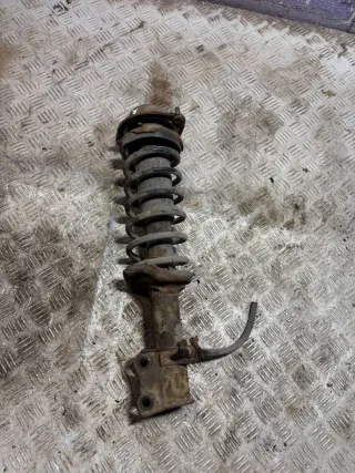  Стойка амортизатора переднего правого Mazda 121 2 Арт 93621124, вид 2