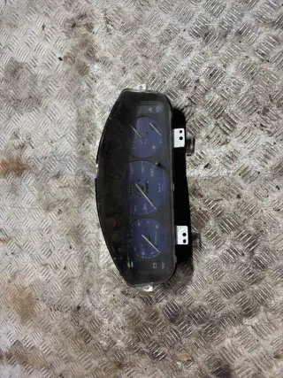  Щиток приборов (приборная панель) Mazda 121 2 Арт 93621408, вид 1