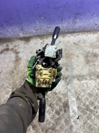  Переключатель подрулевой (стрекоза) Mazda 121 2 Арт 93621425, вид 4