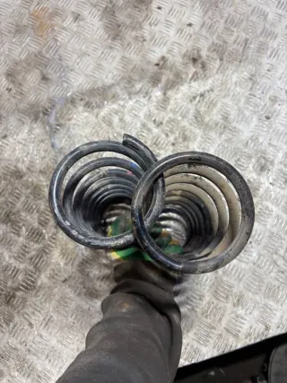  Пружина подвески задняя Mazda 121 2 Арт 93621444, вид 3