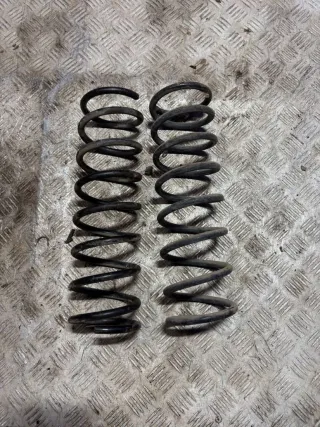  Пружина подвески задняя Mazda 121 2 Арт 93621444, вид 1