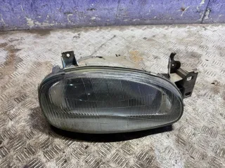  Фара передняя правая Mazda 121 2 Арт 93621445, вид 1