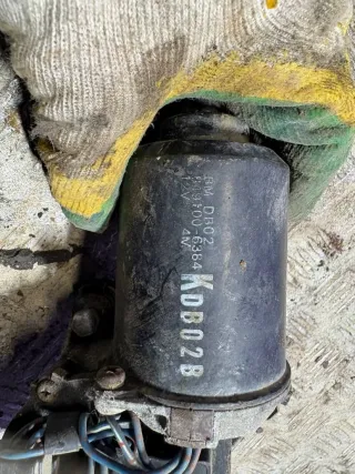 8491006384 Моторчик стеклоочистителя переднего Mazda 121 2 Арт 93621455, вид 3