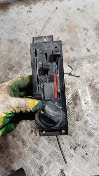  Блок управления печки / климат-контроля Mazda 121 2 Арт 93622088, вид 1