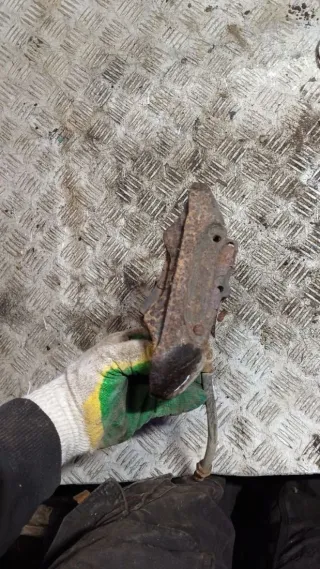  Суппорт тормозной передний левый Mazda 121 2 Арт 93622111, вид 3