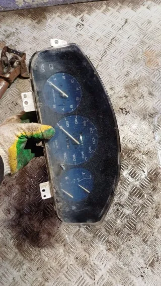  Щиток приборов (приборная панель) Mazda 121 2 Арт 93622122, вид 1