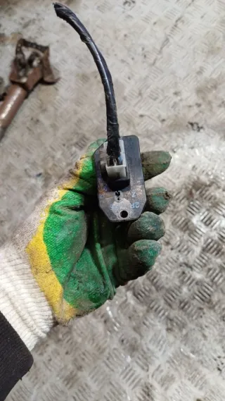  Сопротивление печки Mazda 121 2 Арт 93622123, вид 2