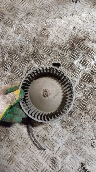  Моторчик печки Mazda 121 2 Арт 93622124, вид 1