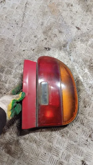  Фонарь задний левый Mazda 121 2 Арт 93622129, вид 1