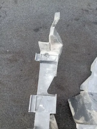 4B0121284G,4B0121283C Пыльник радиатора Audi A6 C5 (S6,RS6) Арт 93633745, вид 2