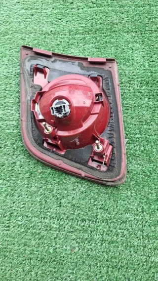  Фонарь крышки багажника левый Mazda 3 BK Арт 93638434, вид 1